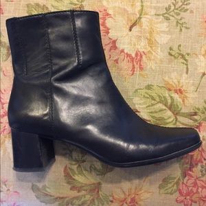 Nine West Black Leather Boots Size 7 M